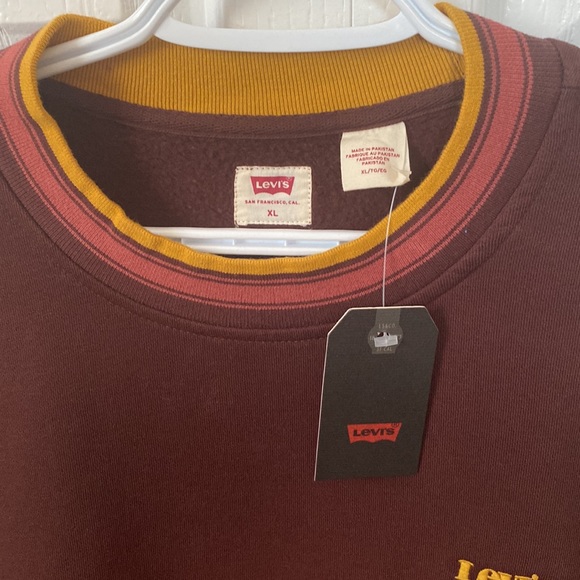 Levis sweatshirt - Picture 2 of 3